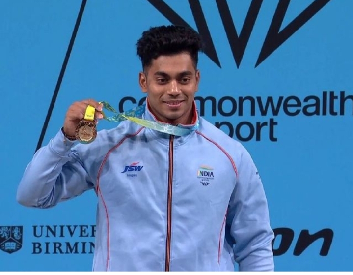 Achinta Sheuli Credits His Brother and Coaches for Gold Medal At Common Wealth Games.