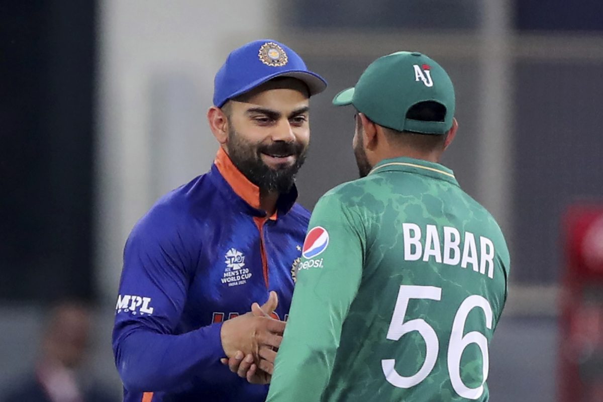 virat-kohli-babar-azam-1600-ap-n-16613093053x2